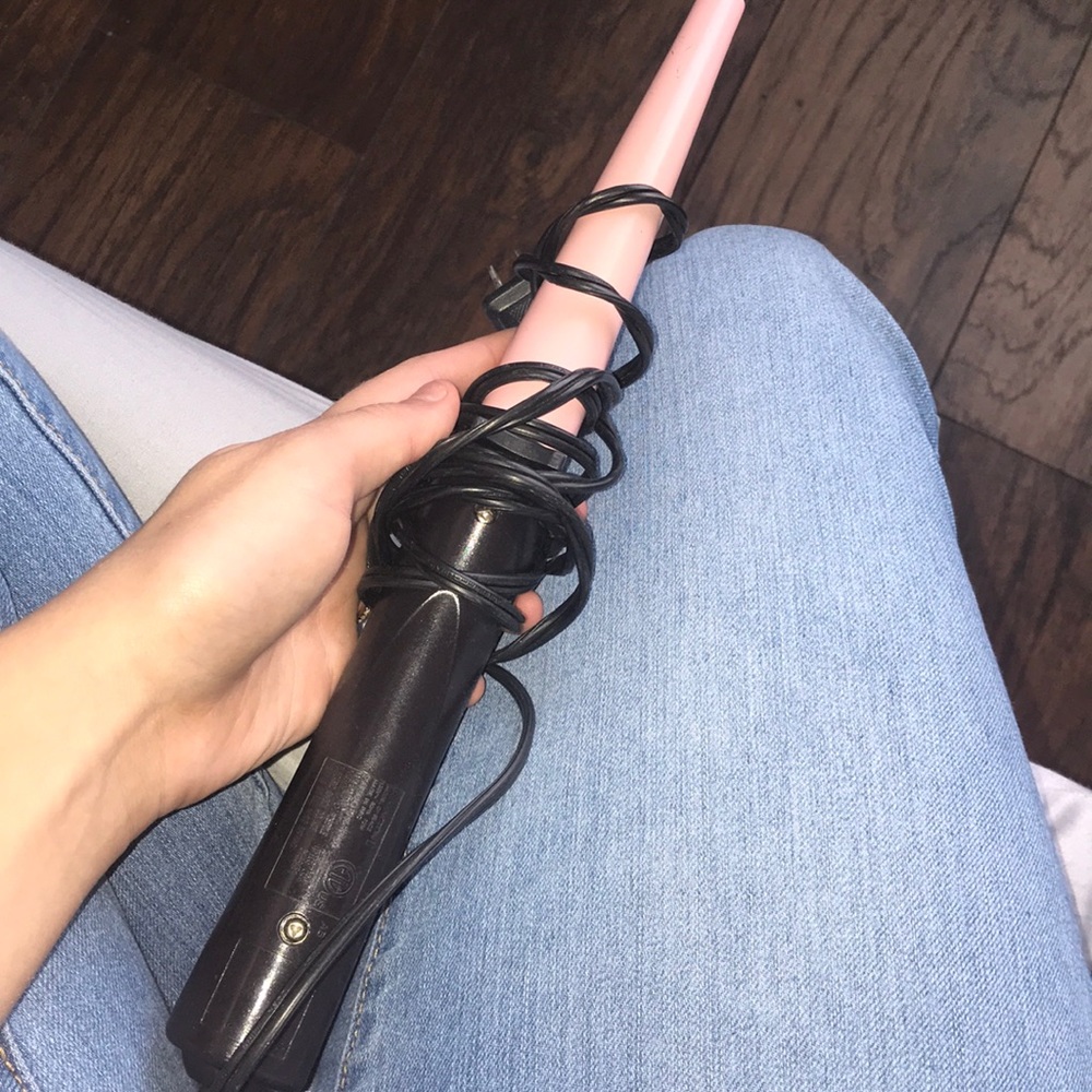 Remington light pink 1/2 inch curling wand!
